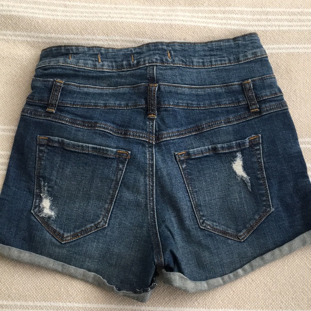 High Rise Shorts - Picture 3 of 3